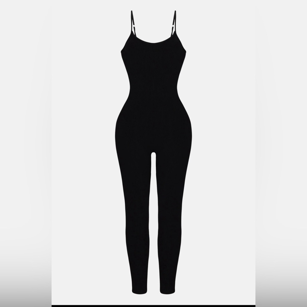 NWOT Fashion Nova jumpsuit